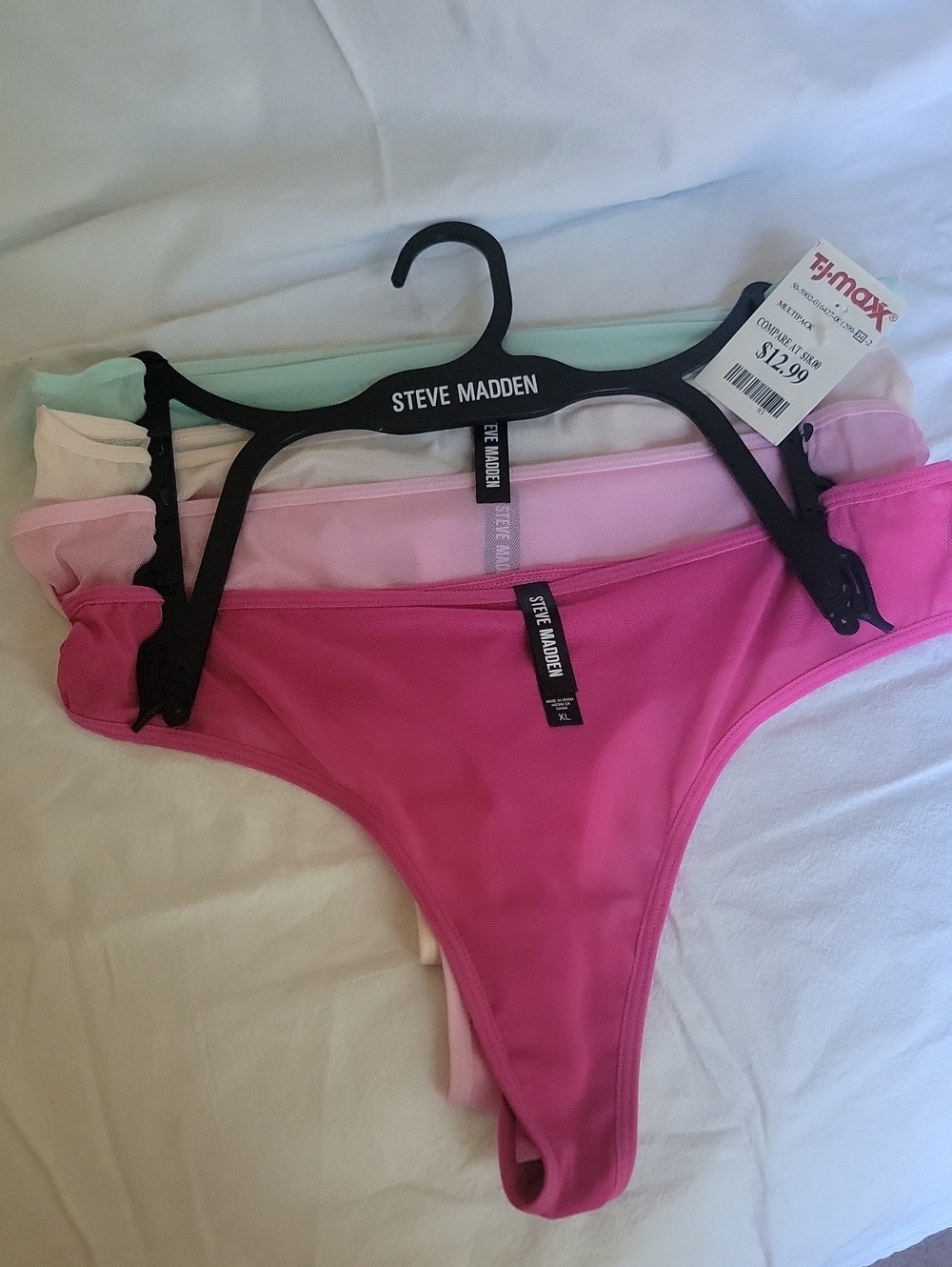WOMENS XL Steve Madden Thongs 4PACK